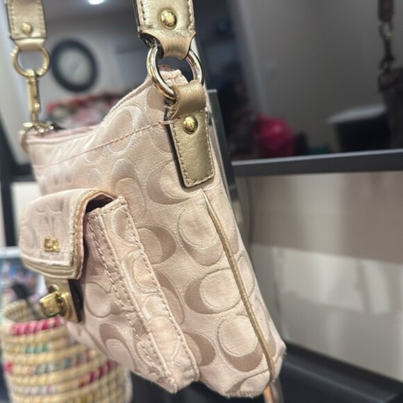 Coach Penelope Signature Jacquard Turnlock Pocket Swingpack Crossbody Bag (EUC) - Picture 7 of 16